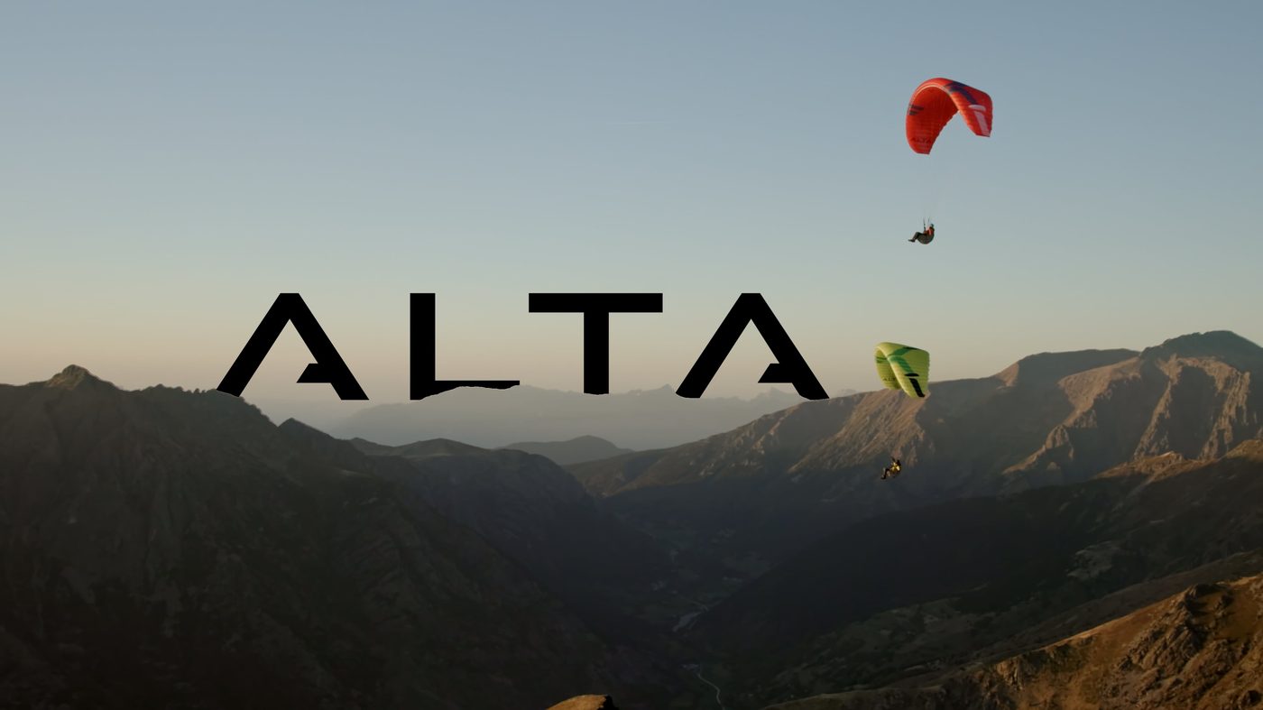 Ozone Alta paraglider